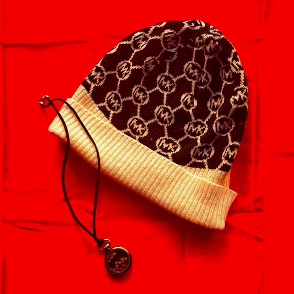 GENUINE PYTHON RESIN NECKLACE! Made by hand with ♥️♥️♥️ - Picture 9 of 10